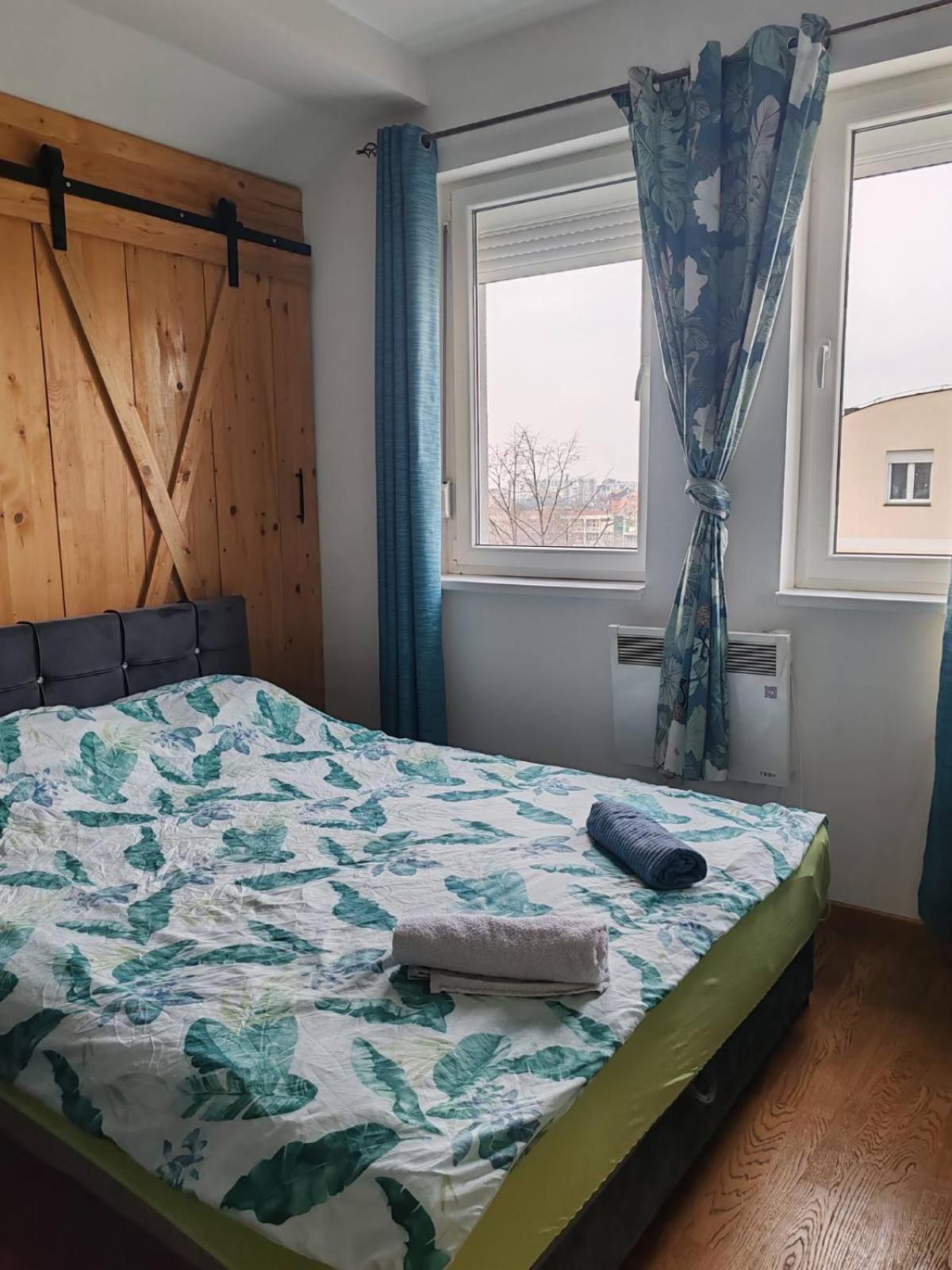 Spa Apartment Yang - Hot Tub, Sauna, Spa Novi Sad Exterior foto
