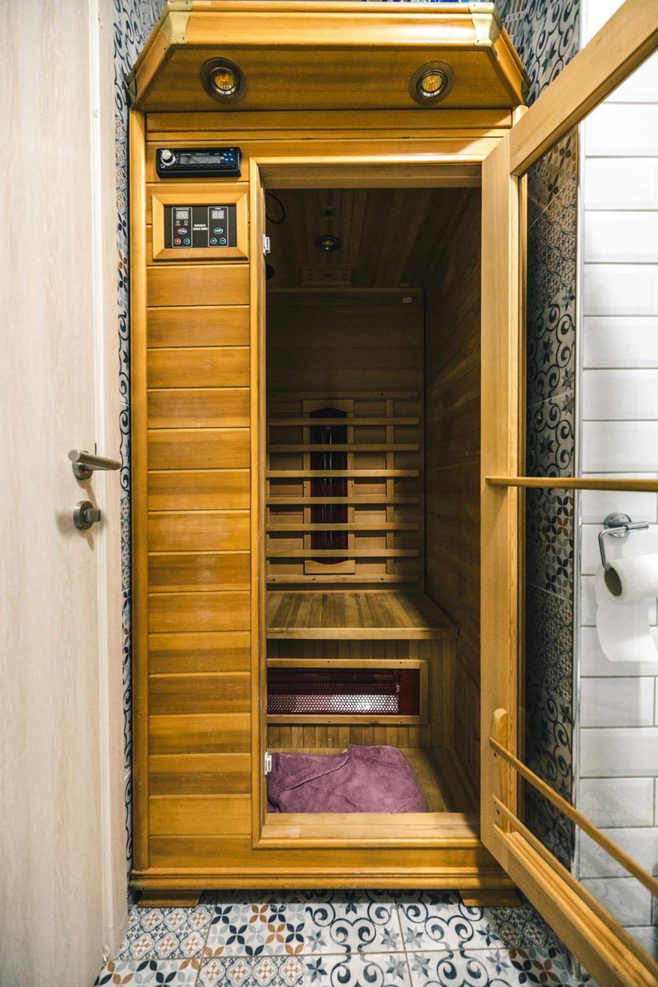Spa Apartment Yang - Hot Tub, Sauna, Spa Novi Sad Exterior foto